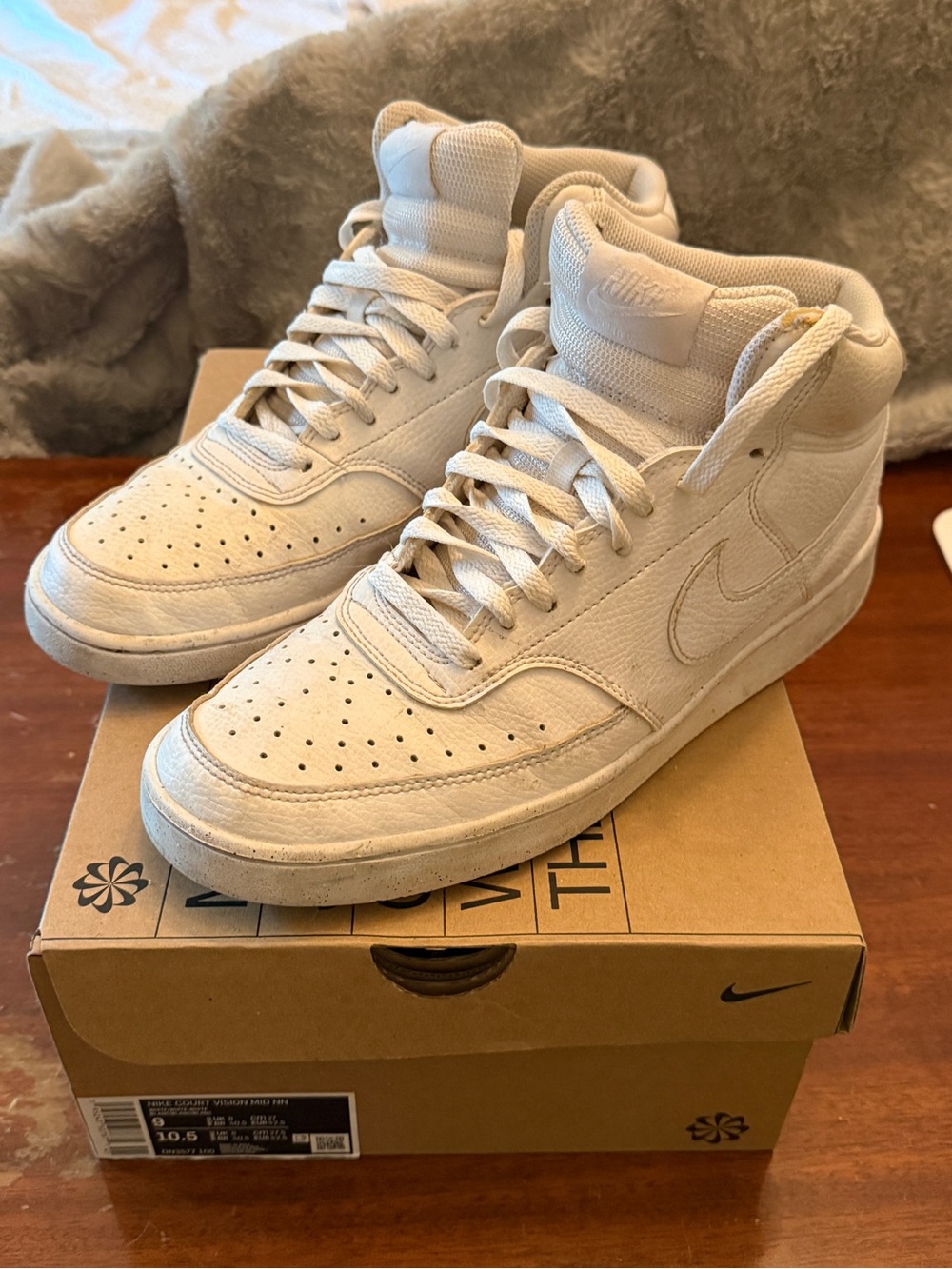 Nike Court Vision Mid NN - size 9